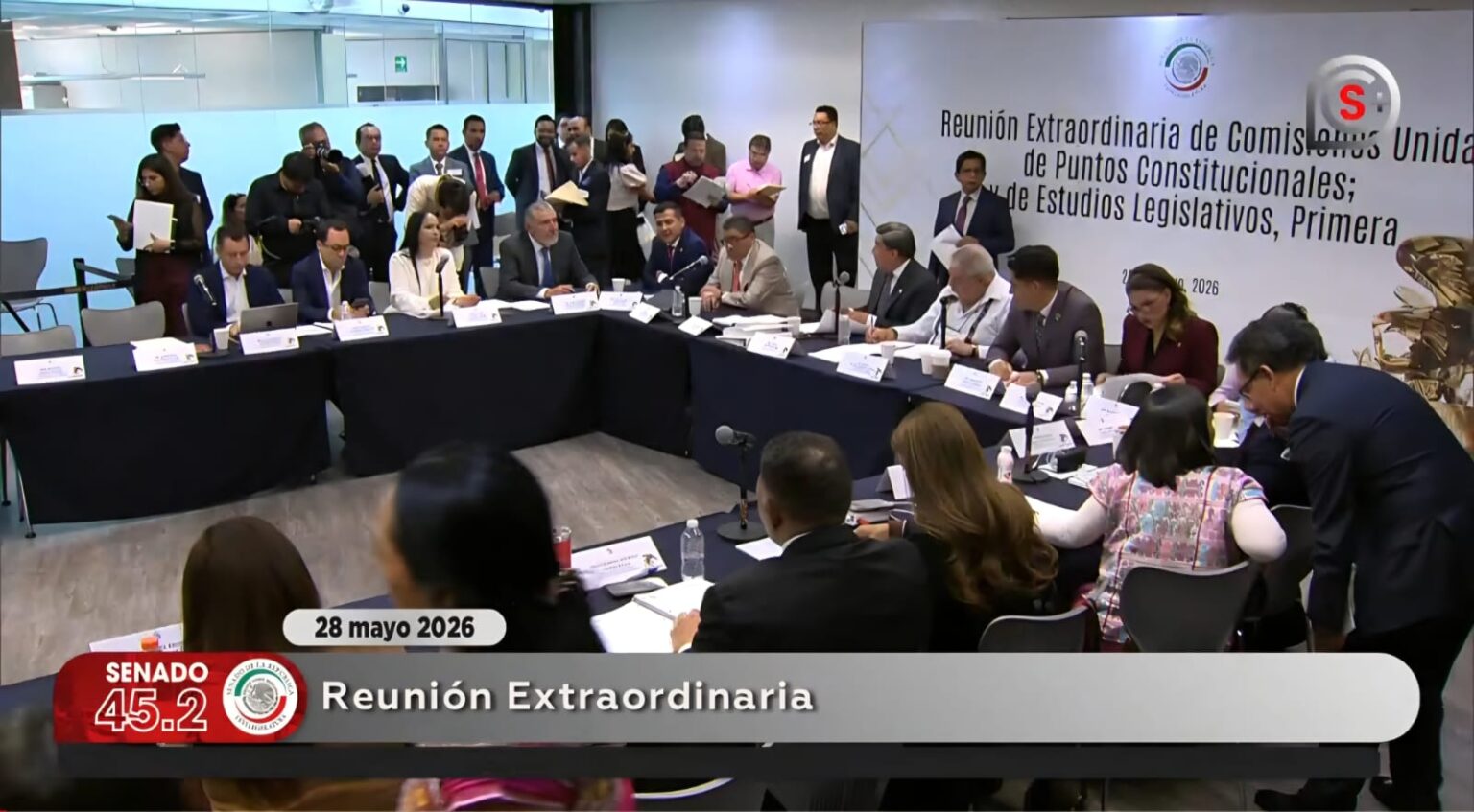 Aprueban comisiones del Senado reforma para posponer elección judicial hasta junio de 2028
