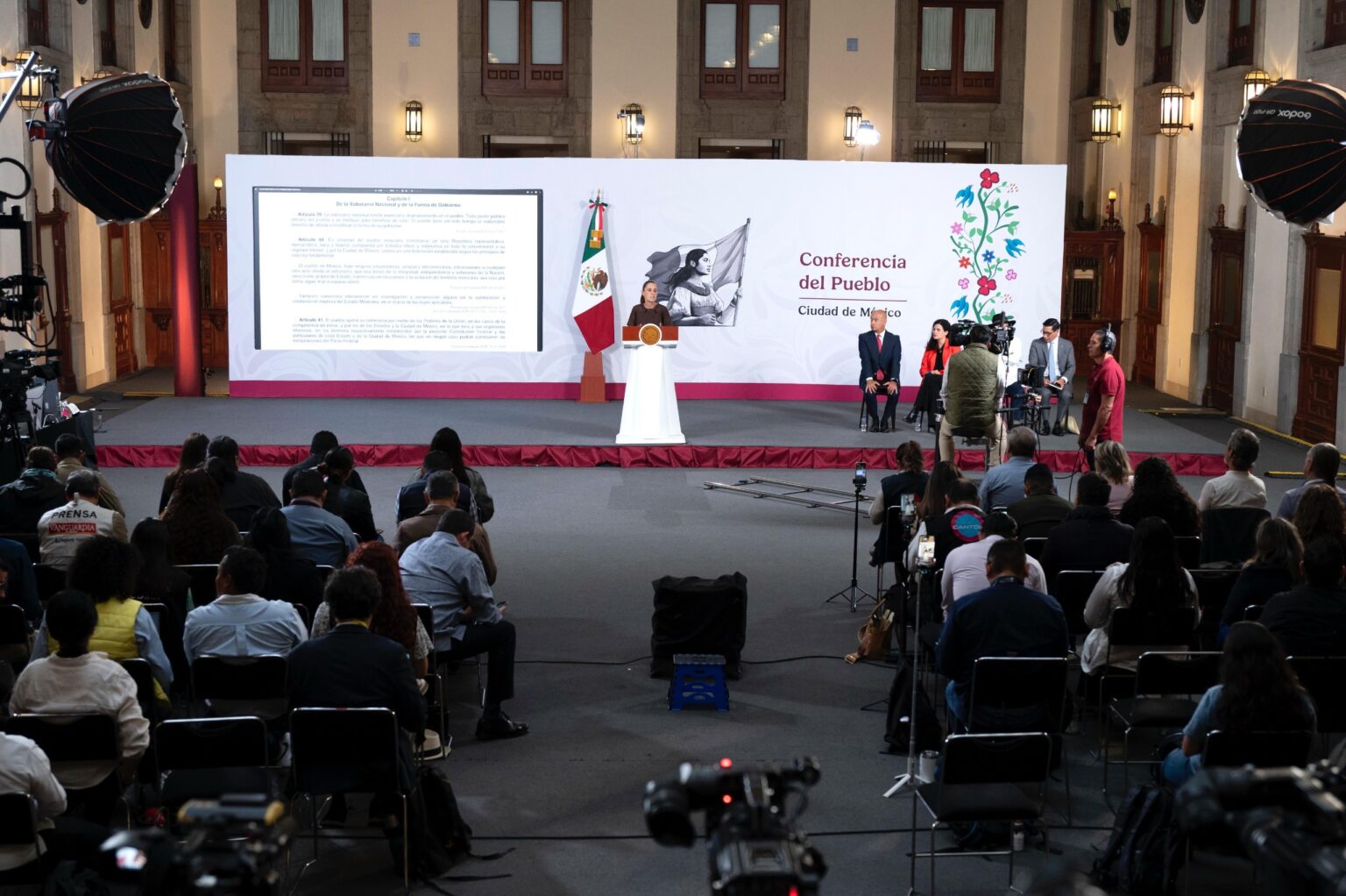 Sheinbaum cuestiona intención de quitar visas a gobernadores de Morena y exhibirlos