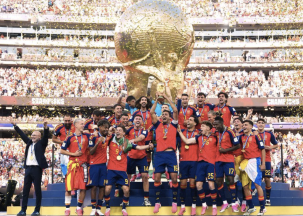 España arrebata la Copa del Mundo a Argentina